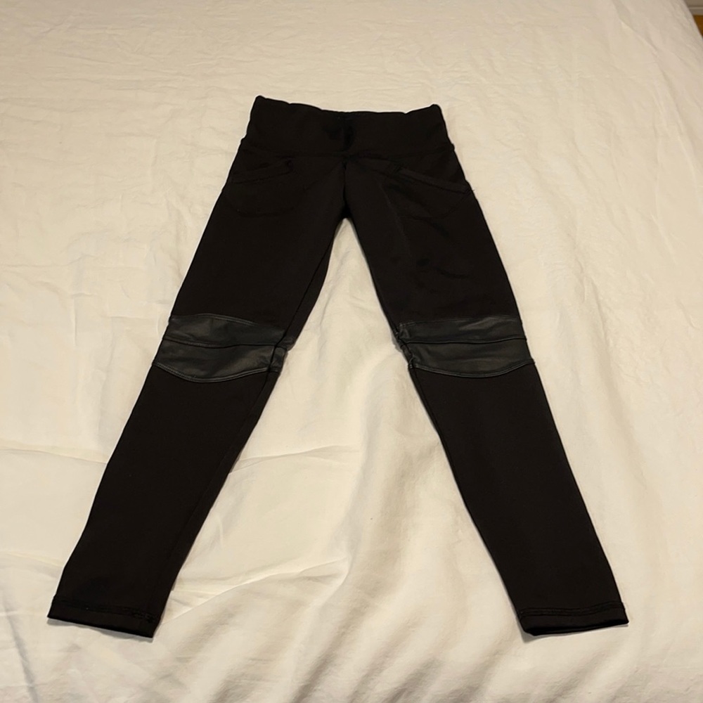 Strut this leggings for sale!!